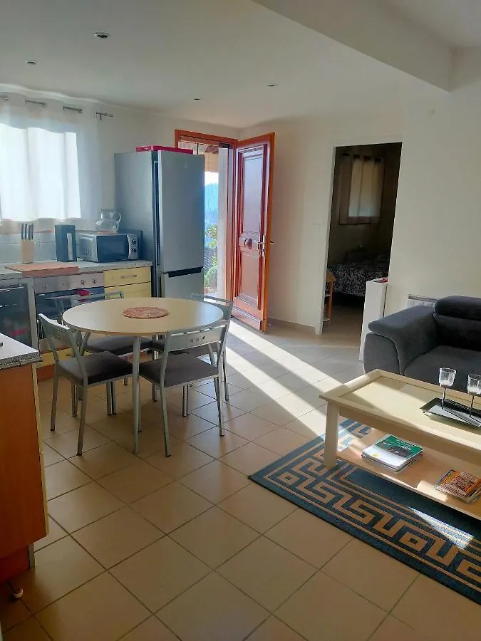 Feriehus Gite Dans Une Maison En Rez-De-Chaussee Avec Piscine Joyeuse