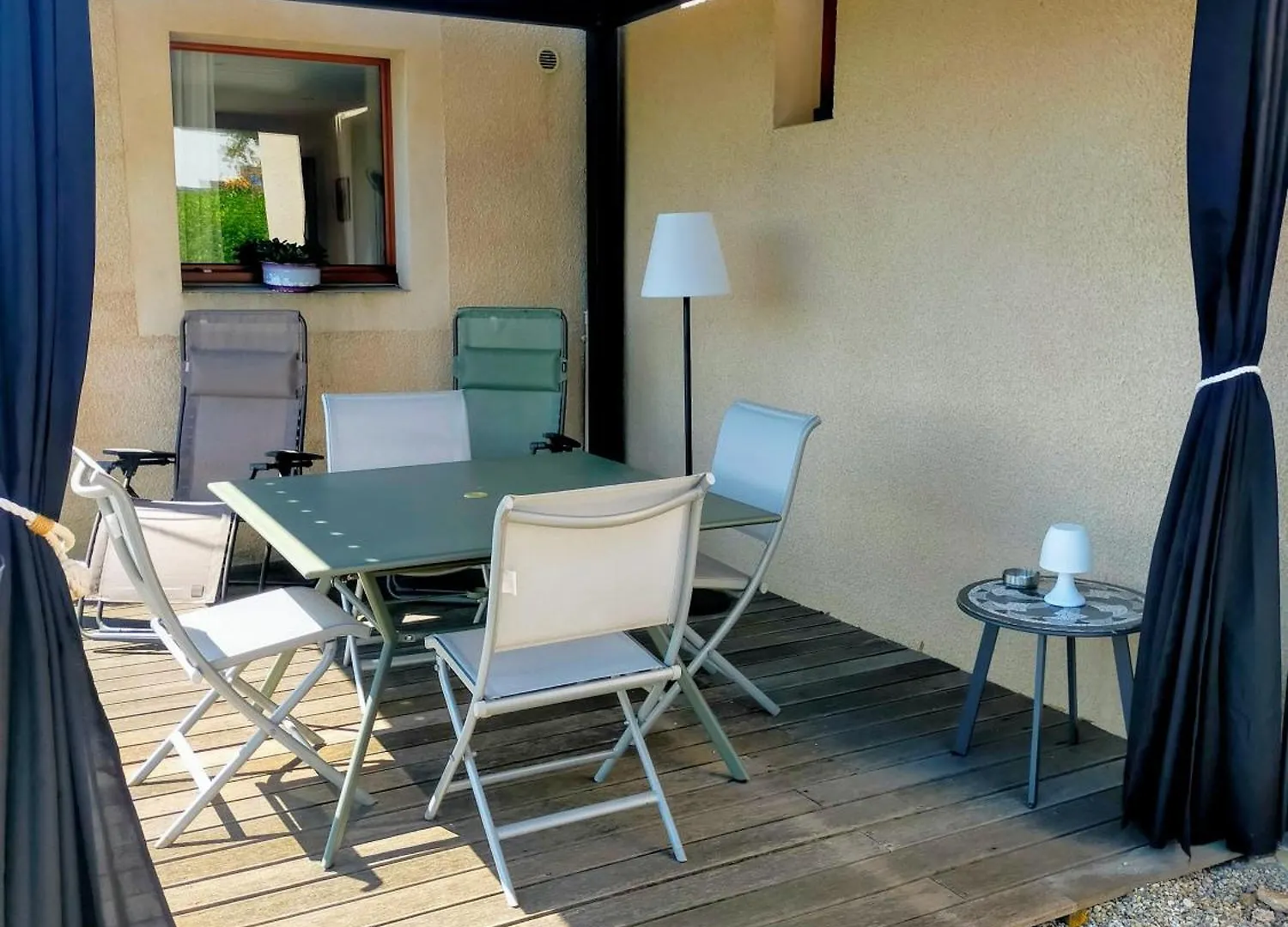 Feriehus Gite Dans Une Maison En Rez-De-Chaussee Avec Piscine Joyeuse Frankrig